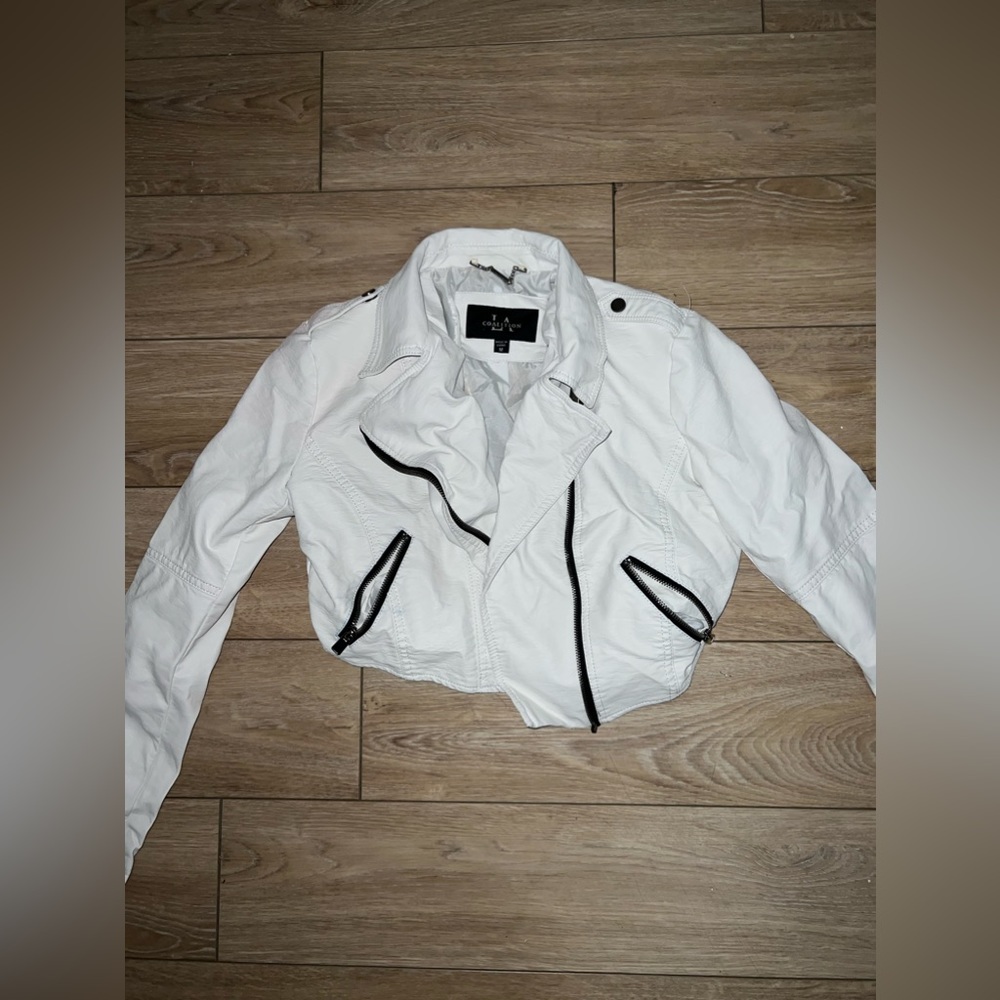 White Moto Cropped Leather Jacket Black Zippers